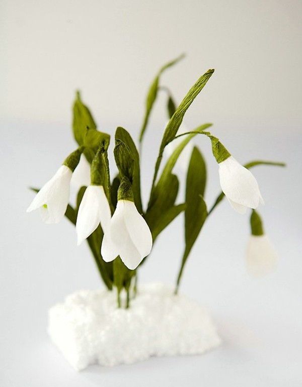 Trổ tài làm hoa giọt tuyết từ giấy giống y như hoa thật 9