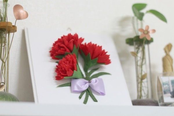 Trang trí nhà thêm xinh với tranh hoa cẩm chướng tự chế 6