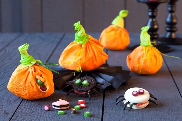 5 cách trang trí hoa quả tráng miệng trong tiệc Halloween 5
