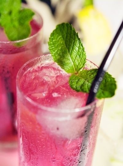 Cocktail màu hồng cho bữa tiệc thêm rực rỡ 3