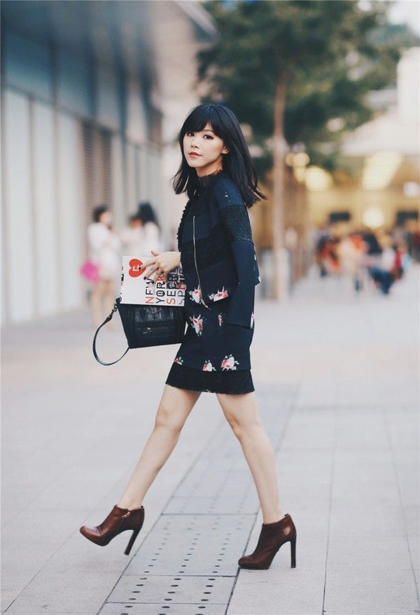Street style giữa tuần đầy màu sắc của phụ nữ châu Á 2