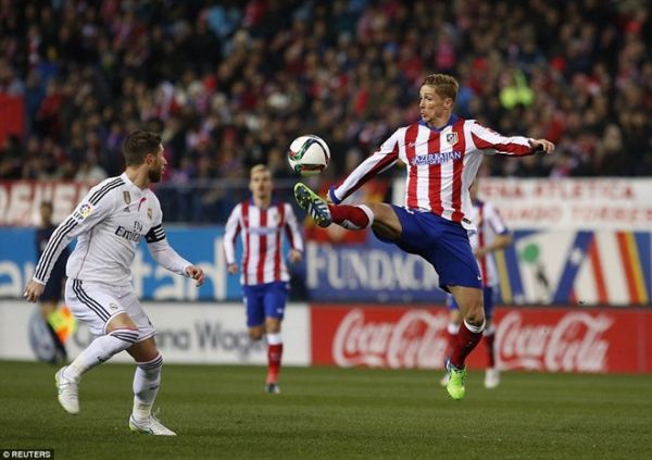 Torres đá chính, Atletico xuất sắc hạ gục Real 2-0 2