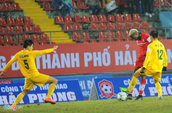 Hải Phòng 1-0 Thanh Hóa: Văn Nam tái hiện "bàn tay của Chúa" 7