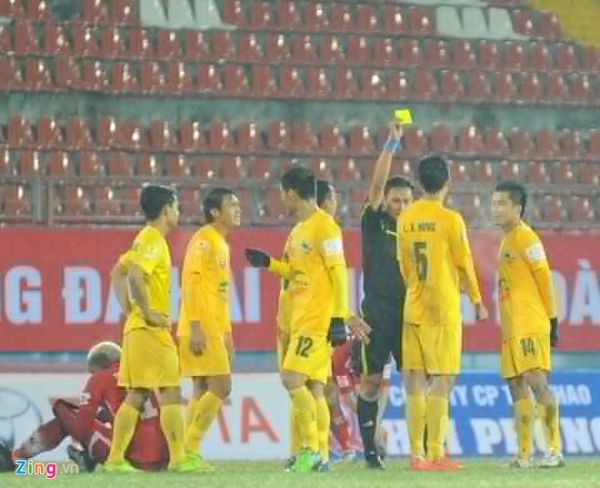 Hải Phòng 1-0 Thanh Hóa: Văn Nam tái hiện "bàn tay của Chúa" 4