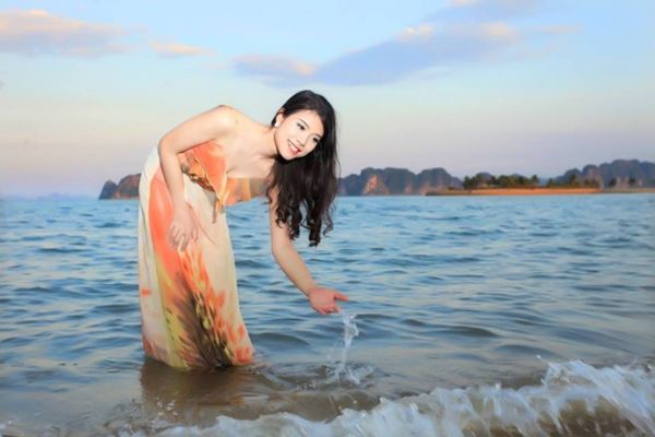 Người đẹp top 10 hoa hậu Việt Nam "phải lòng" HLV Miura 3