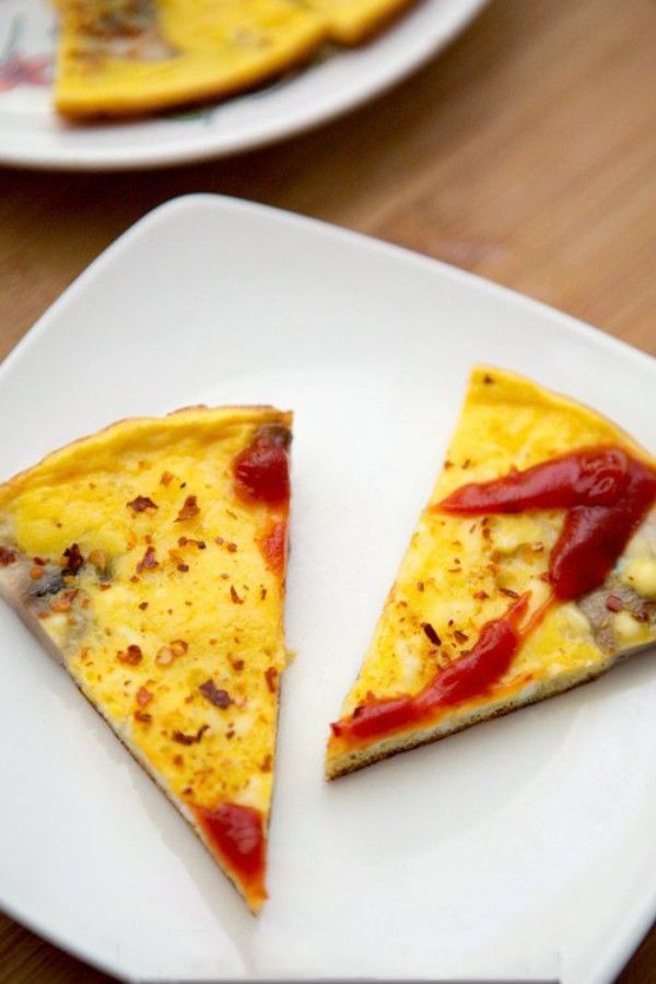Cách làm trứng chiên nấm hình bánh pizza lạ mắt 8