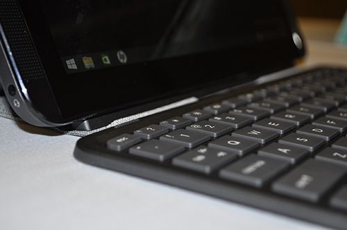 HP giới thiệu máy tính bảng lai laptop Pavilion X2 4