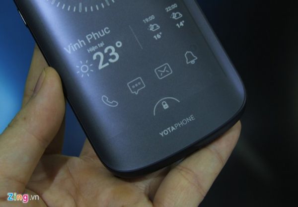 Điện thoại 2 màn hình YotaPhone 2 về VN giá 19 triệu đồng 9