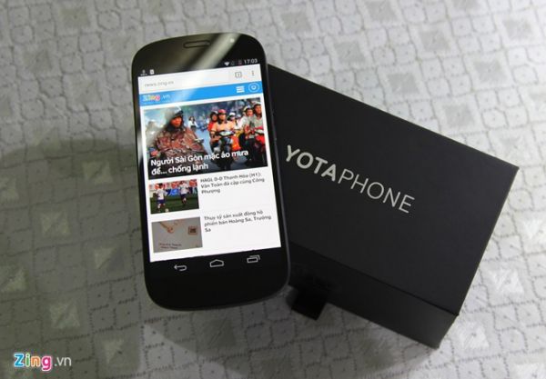 Điện thoại 2 màn hình YotaPhone 2 về VN giá 19 triệu đồng 17