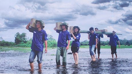 Hình ảnh ấn tượng 15 năm tình nguyện của thanh niên Việt 4