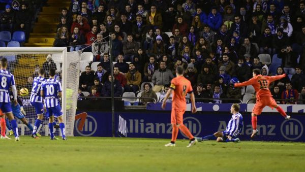 Nhìn lại 90 phút Messi khiến tử địa Riazor câm lặng 15