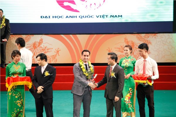Đại học Anh quốc Việt Nam – Thu hút nhiều sinh viên quốc tế đến học 3