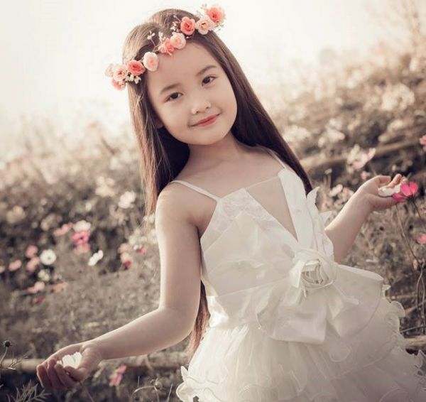 Vẻ đẹp tựa thiên thần của cô bé Hà Nội 6 tuổi 7