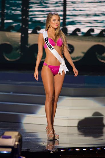 Phần trình diễn áo tắm tại sơ loại Miss Universe 2014 3