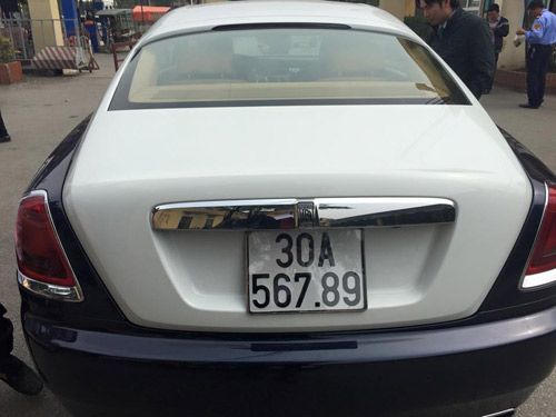 Rolls-Royce Wraith đầu tiền tại VN mang biển số “siêu khủng” 9