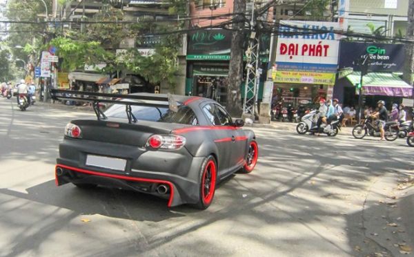 Mazda RX-8 độ theo phong cách phim viễn tưởng ở Sài Gòn 5