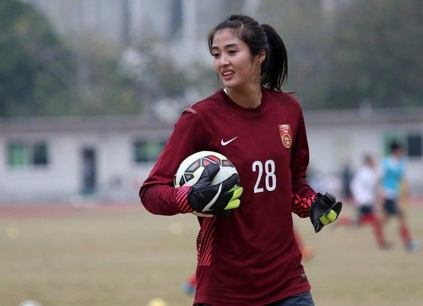 Nữ tuyển thủ Trung Quốc gây sốt nhờ thân hình siêu mẫu 2