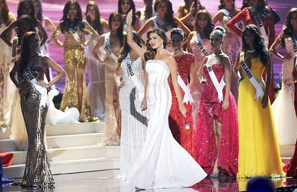 Mỹ nhân Colombia đăng quang Hoa hậu Hoàn vũ 7