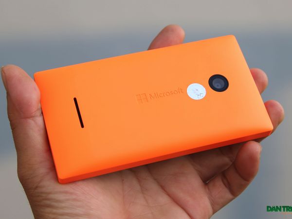 Đập hộp Lumia 435 - smartphone rẻ nhất hiện nay của Microsoft 16