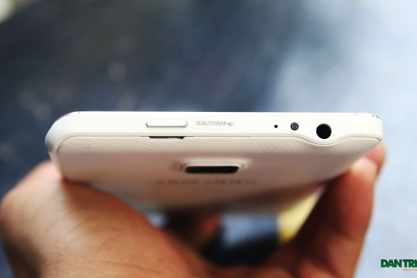 Cận cảnh Galaxy Note Edge sắp bán ra tại Việt Nam 16