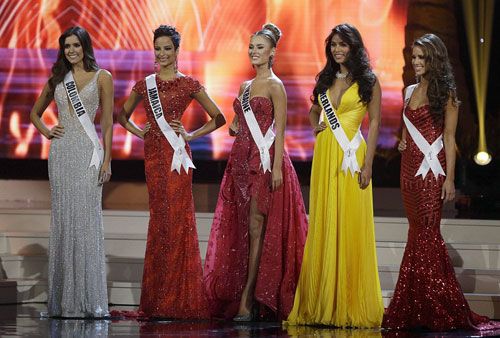 Đại diện Jamaica gây tiếc nuối khi trượt danh hiệu Miss Universe 2