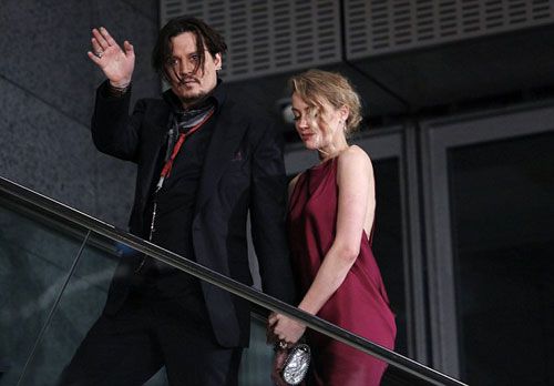 Johnny Depp và người tình được chào đón ở Nhật Bản 3