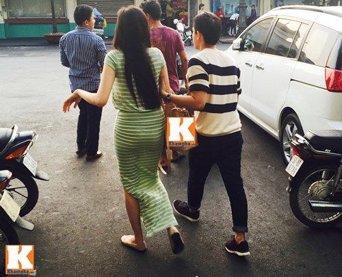 Hot: HH Diễm Hương dáng chuẩn trên phố 2 tuần sau khi sinh 39