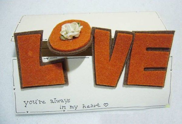 Làm thiệp Valentine độc đáo với khóa cài bằng chữ “LOVE” 6