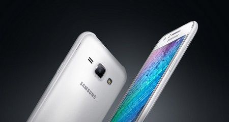 Samsung chính thức trình làng điện thoại Galaxy J1 9