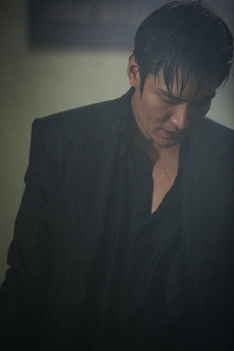 ‘Bụi đời Gangnam’ của Lee Min Ho mất ngôi phòng vé 2