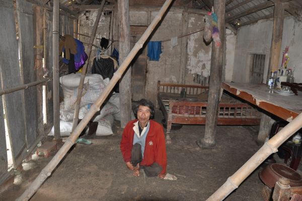 Kỳ 3: Lương 1,4 triệu đồng/tháng, “quan xã” vẫn xây được nhà to nhất làng 3