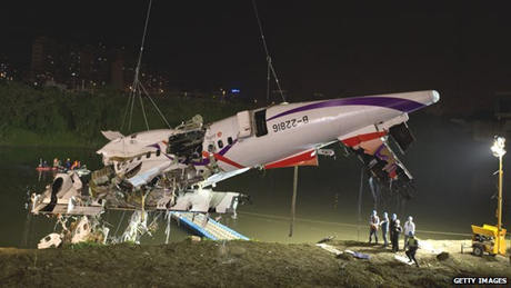 Hành khách trên máy bay Đài Loan thiệt mạng trước lễ cưới 4 ngày 2