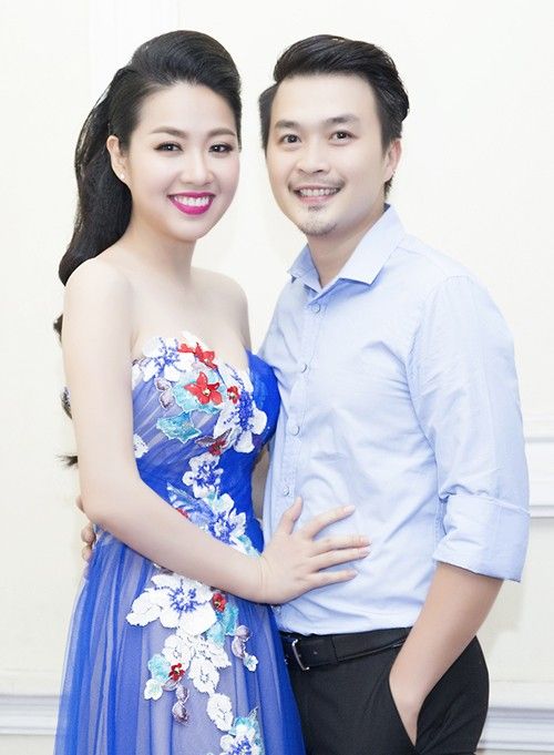 Sao Việt và chồng mặc gì cho các sự kiện sau cưới? 3
