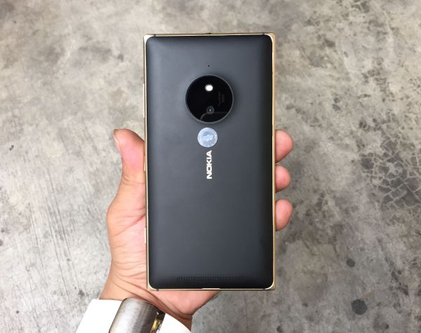 Cận cảnh Lumia 830 phiên bản đặc biệt tại Việt Nam 12