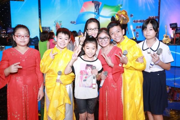 Cẩm Ly tái ngộ dàn học trò cưng The Voice Kids 9