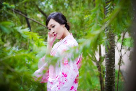 Hoa khôi Ngoại thương khoe dáng yêu kiều trong trang phục Nhật Bản 8