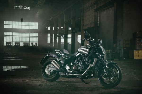 Ảnh bản đặc biệt Yamaha VMAX Carbon Special Edition 12