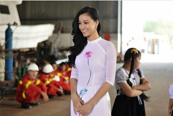 Top 10 gái ế của màn ảnh Việt 9