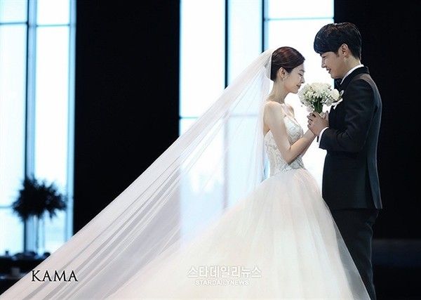 Dàn sao khủng tới chúc mừng đám cưới Yoon Sang Hyun 12