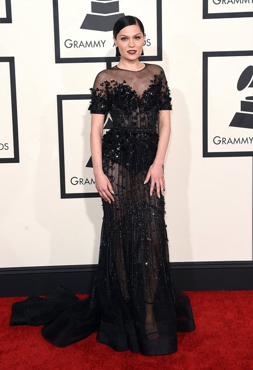 Madona khoe vòng 3 trần trụi tại Grammy 2015 54