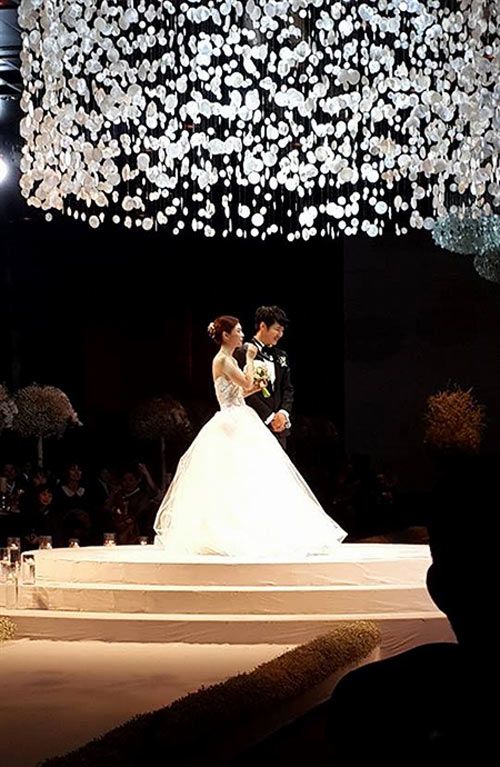 Dàn sao khủng tới chúc mừng đám cưới Yoon Sang Hyun 21