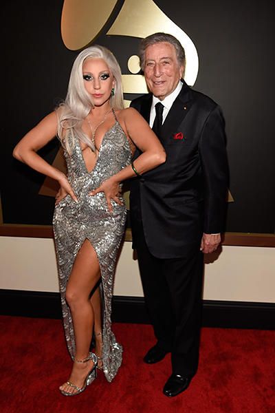Mỹ nhân Hollywood rực rỡ sắc màu trên thảm đỏ Grammy 27