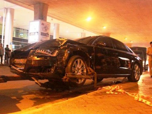 Phó Thủ tướng yêu cầu làm rõ vụ xe Hà Hồ gây tai nạn 3