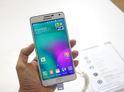 Sea Forum 2015: Samsung trình diễn TV SUHD chạy Tizen và Galaxy A7 3