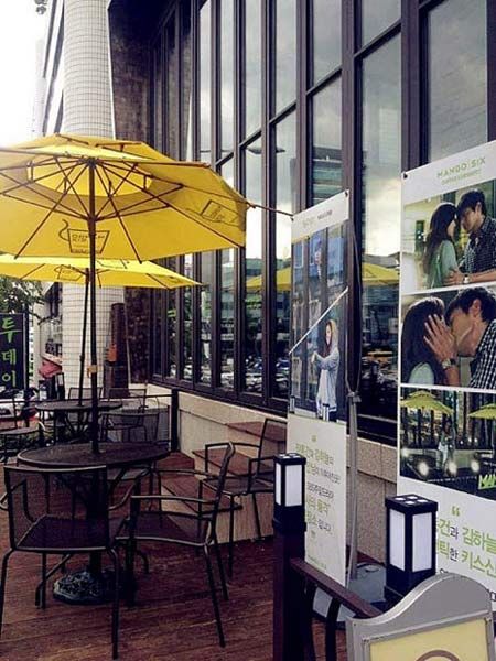 Điểm danh 2 quán cafe hot nhất phim Hàn 8