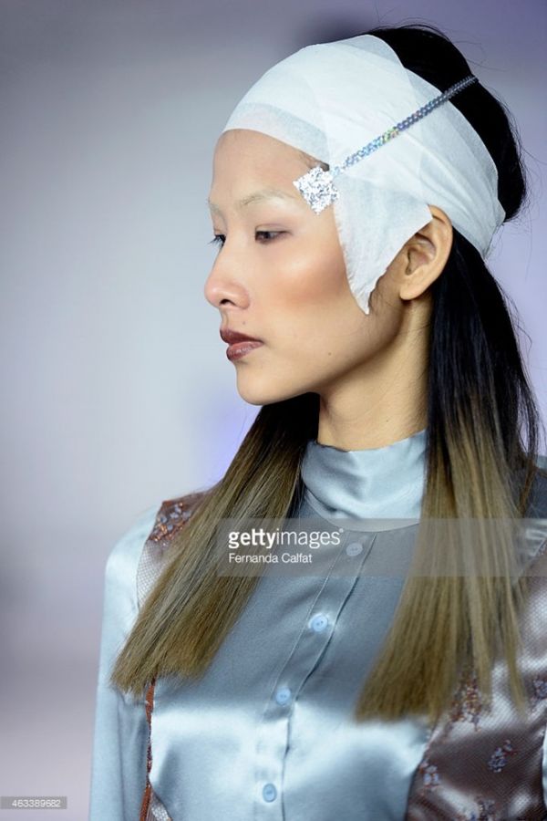 Hoàng Thùy cá tính trên sàn diễn New York Fashion Week 3