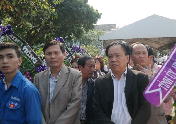 Hàng nghìn người tới viếng ông Nguyễn Bá Thanh tại nhà riêng 6