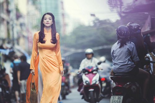 Mỹ nhân Việt nô nức mặc áo dài chào Xuân Ất Mùi 24