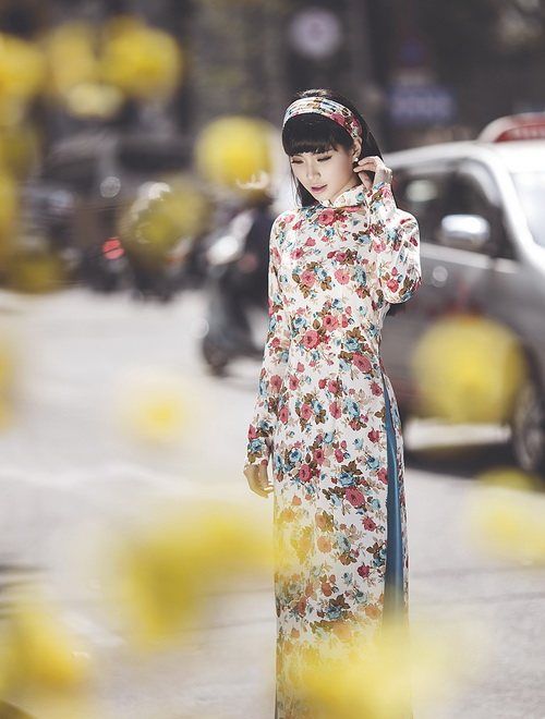 Á hậu Diễm Trang đẹp nền nã "khó cưỡng" với áo dài 24