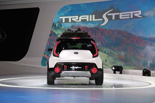 KIA khoe công nghệ với Trail"ster 4WD hybrid concept 3